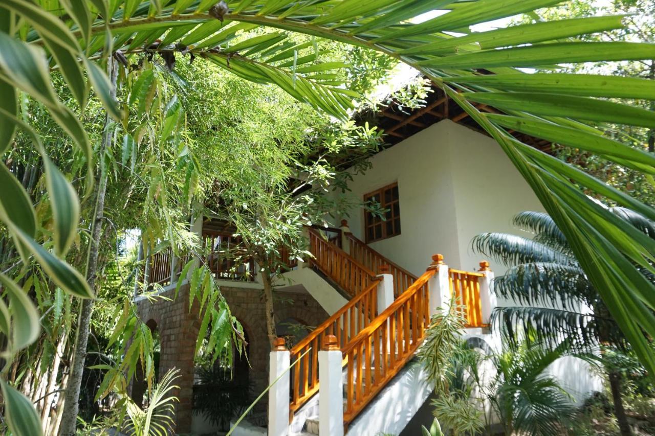 Mangga Lodge Бира Экстерьер фото